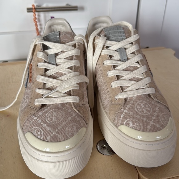 Tory Burch Snickers - Picture 2 of 3